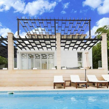 Villa Ariana Mercan Koyu Dış mekan fotoğraf