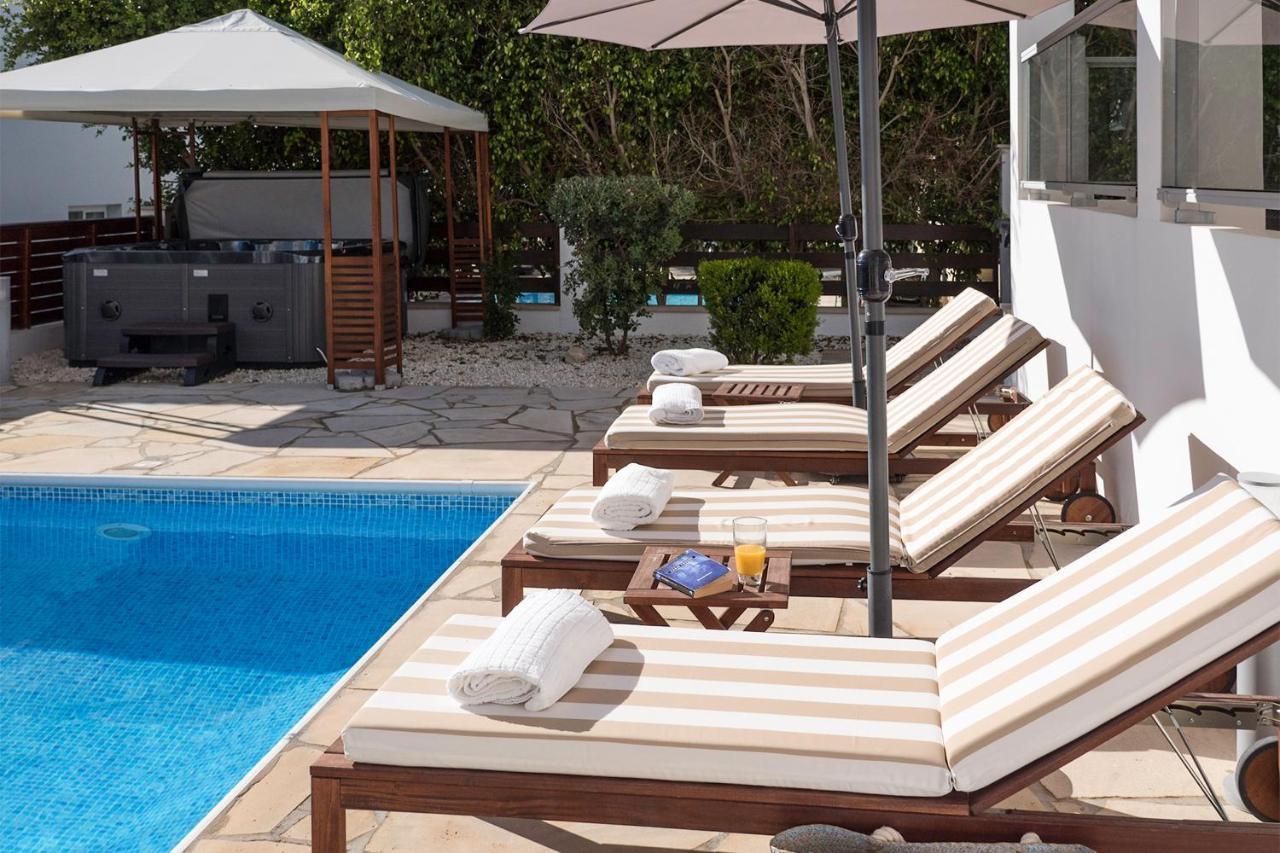 Villa Ariana Mercan Koyu Dış mekan fotoğraf